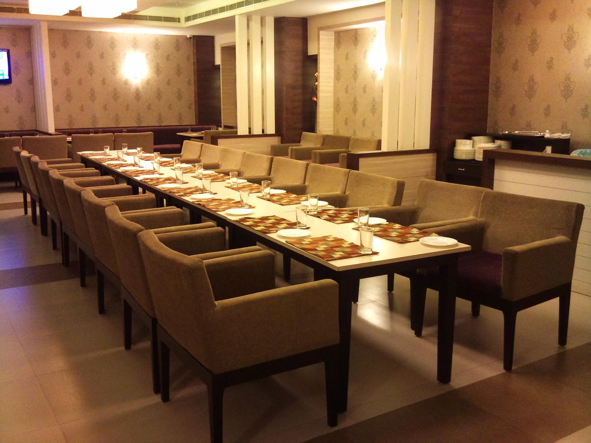 Hotel Excalibur Kottayam Exterior photo